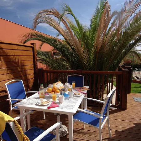 Tidy Near The In A Lively Seaside *